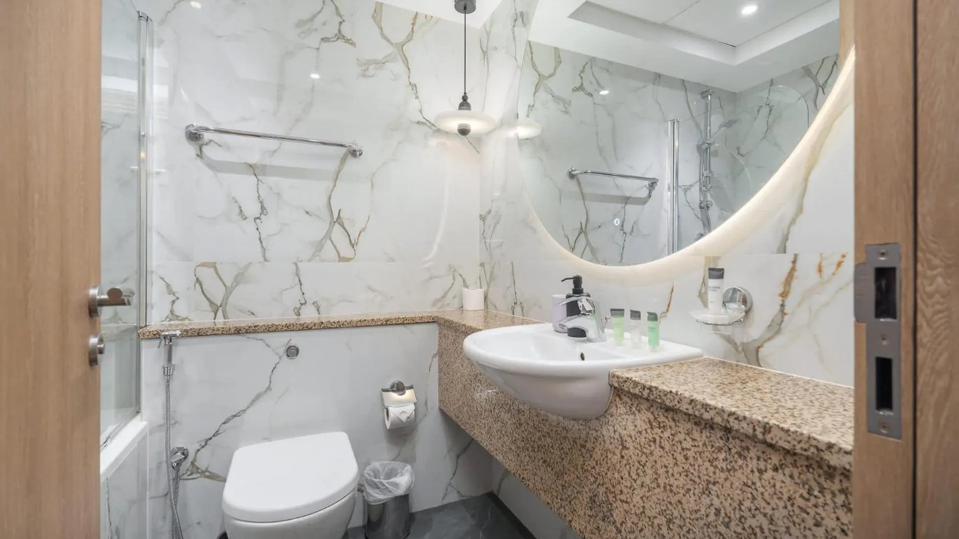 Stylish Studio Apartment With Impressive Decor And Furniture At Sky Garden! Dubai 0*,  United Arab Emirates